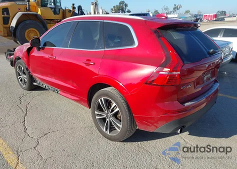 2020 Volvo Xc60 T6 Momentum z USA, uszkodzony, nr VIN YV4A22RK1L1598951